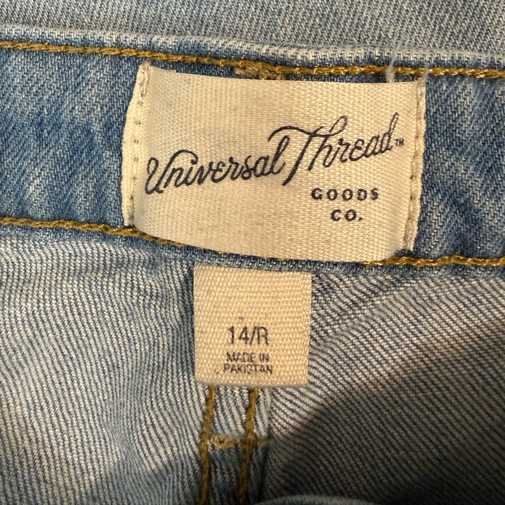 Universal Thread Women’s Ankle Bootcut Jeans Light Wash Raw Hem – Size 14R - Picture 8 of 10